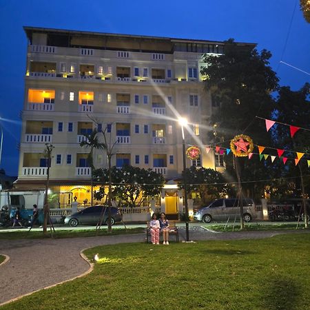 Grand Bayon Siem Reap Hotel Exterior foto